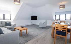 Flat 35 - Marine Court