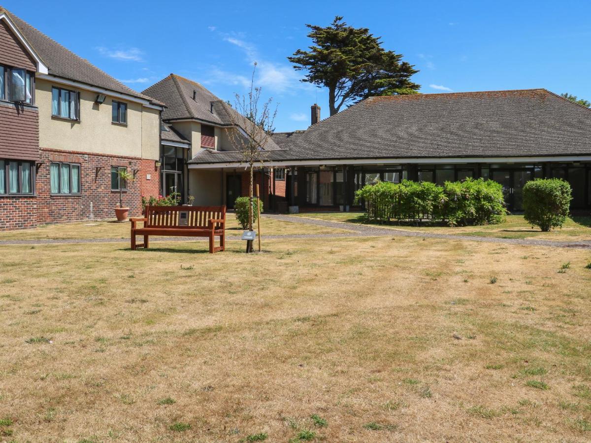 Flat 35 - Marine Court Villa Littlehampton Exterior photo